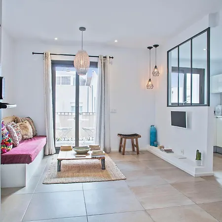 Apartament Destino *