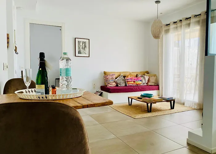 Destino Сиджес